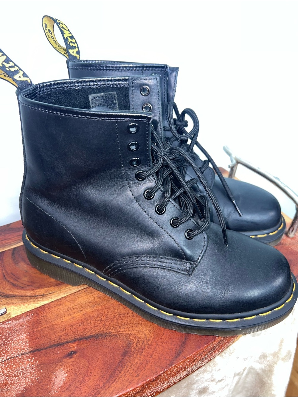 Dr Martens 1460 Black Leather 8 Eye Combat Boots US Men 8 UK 7 EU 41